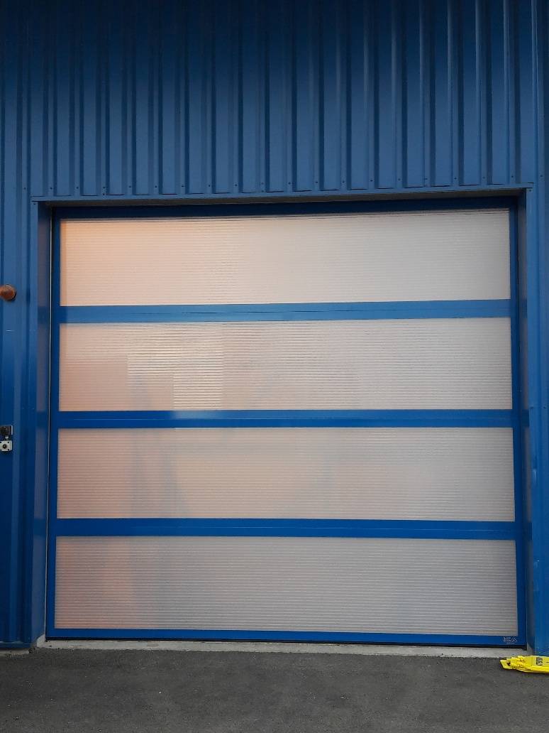 garage bleu